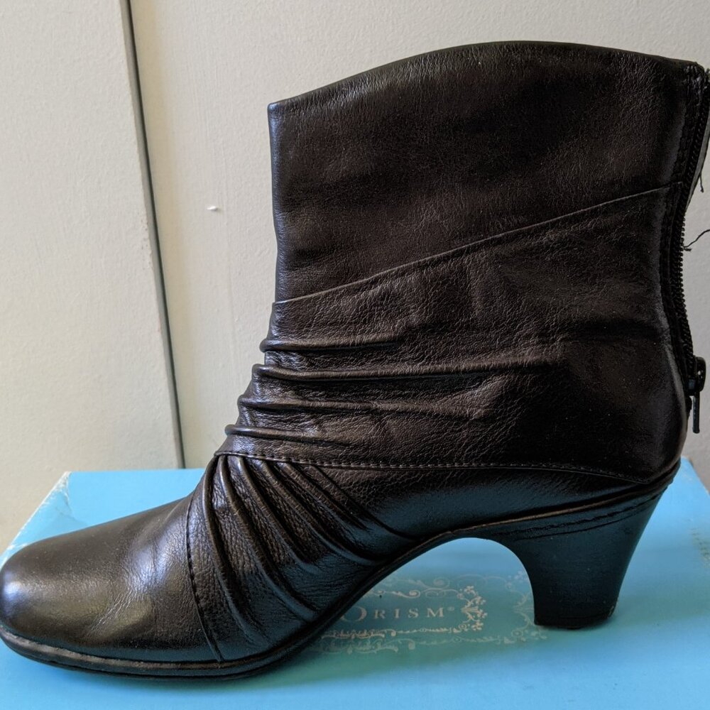 Cobb Hill Women's Leather Boots Black 8.5 Narrow